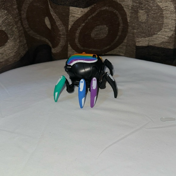 DISNEYPARKS MARVEL EXCLUSIVE- LIGHT UP SPIDER BOT PRIDE COLLECTION. NWOB - Picture 3 of 9